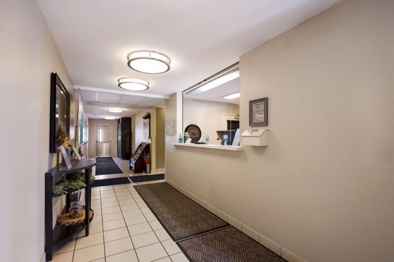 Sonesta Simply Suites St Louis Earth City Bagian luar foto