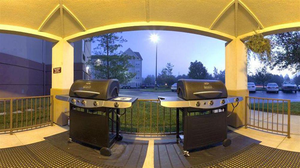 Sonesta Simply Suites St Louis Earth City Bagian luar foto